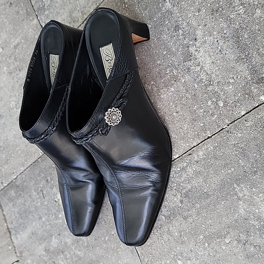 Brighton Leather Mules Euc